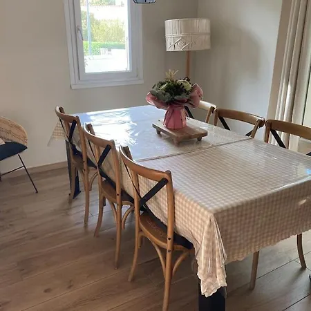 Maison Familiale Chaleureuse * Narbona