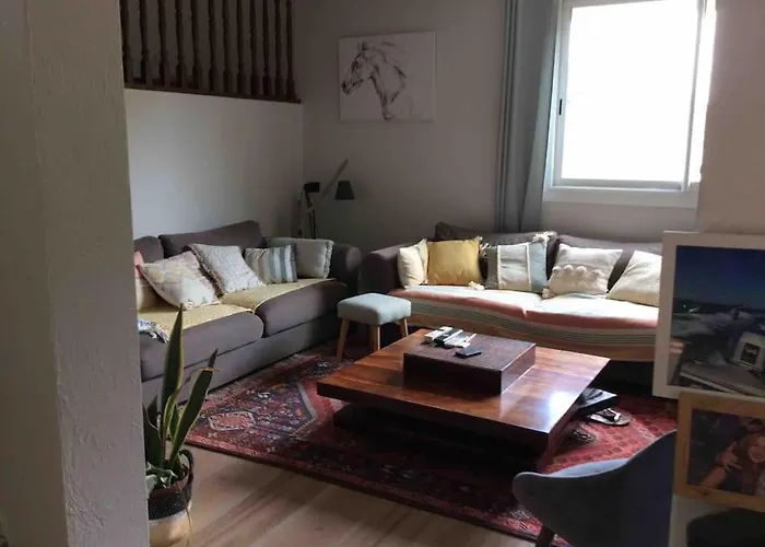 Maison Familiale Chaleureuse * Narbona